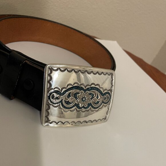 Neiman Marcus by Streets Ahead Women’s Black Leather Belt with Silver Buckle - Picture 2 of 14